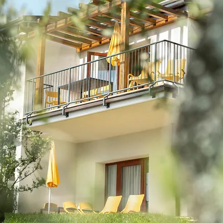 Dany Con Cucina Vista Piscina E Parcheggio 3*