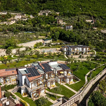 Dany Con Cucina Vista Piscina E Parcheggio Gargnano
